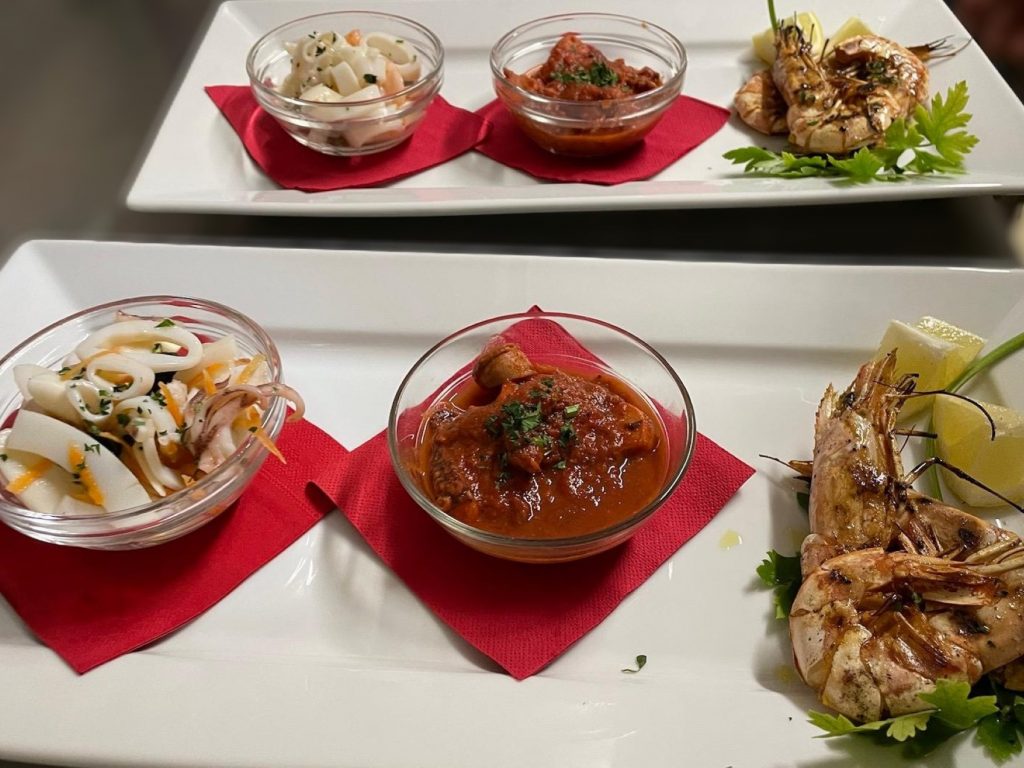 Immagine servizio: "Delicious traditional dishes"