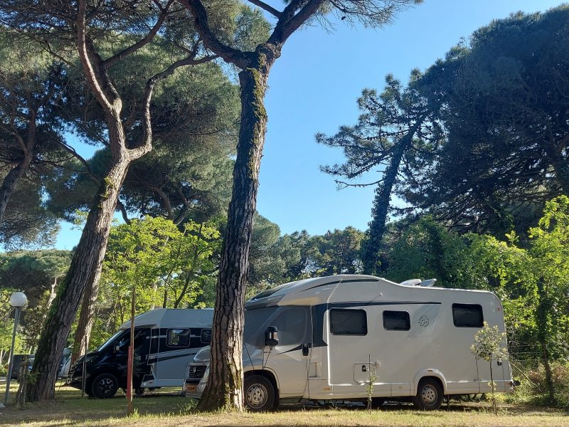 Immagine allegata al post intitolato "Il tuo relax in piazzola a pochi passi dalla spiaggia"